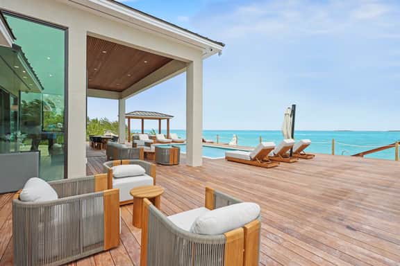 Beachfront Luxe 6BR Villa, Pool & Bay Views - Image 4