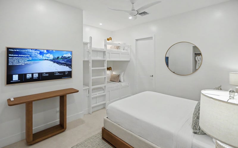 Bedroom with twin bunks
